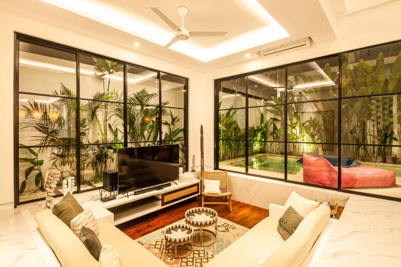 Luxury Villa Devina I Seminyak I Yoga & Gym Esterno foto